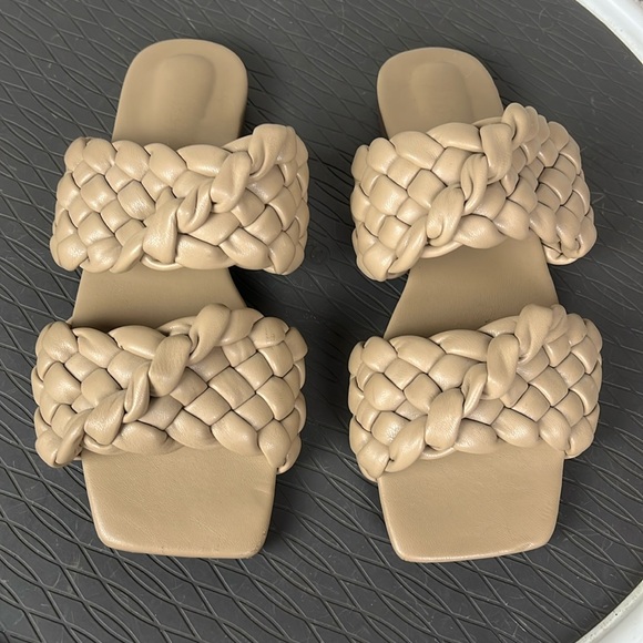 She and In slip on Braided Sandals Tan Womens size 38 - Picture 4 of 16